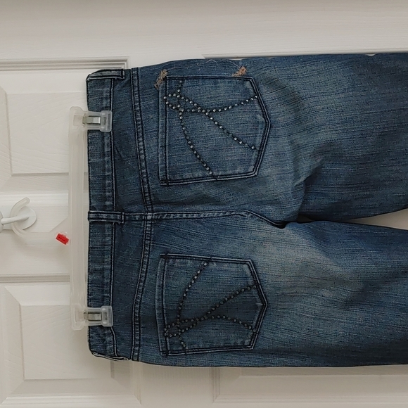 BOGO! NYC Platinum Jeans - Picture 3 of 7